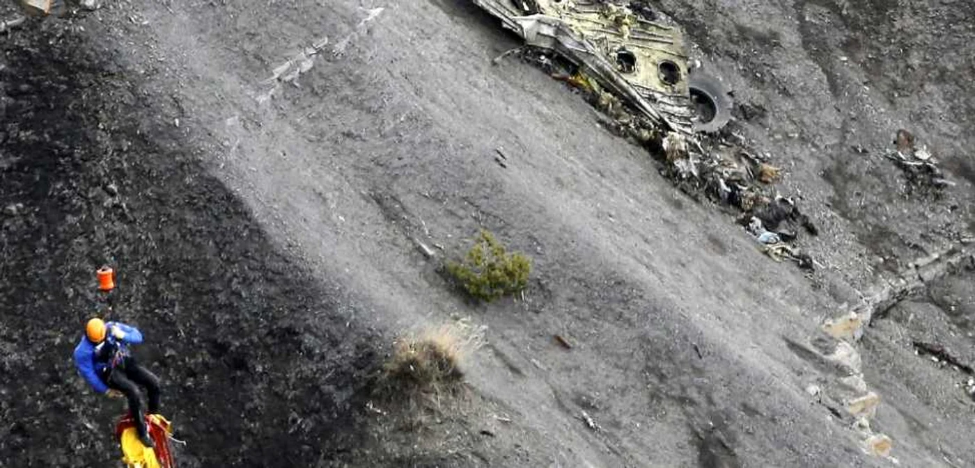 Avion prăbuşit în Franţa - germanwings- FOTO AP