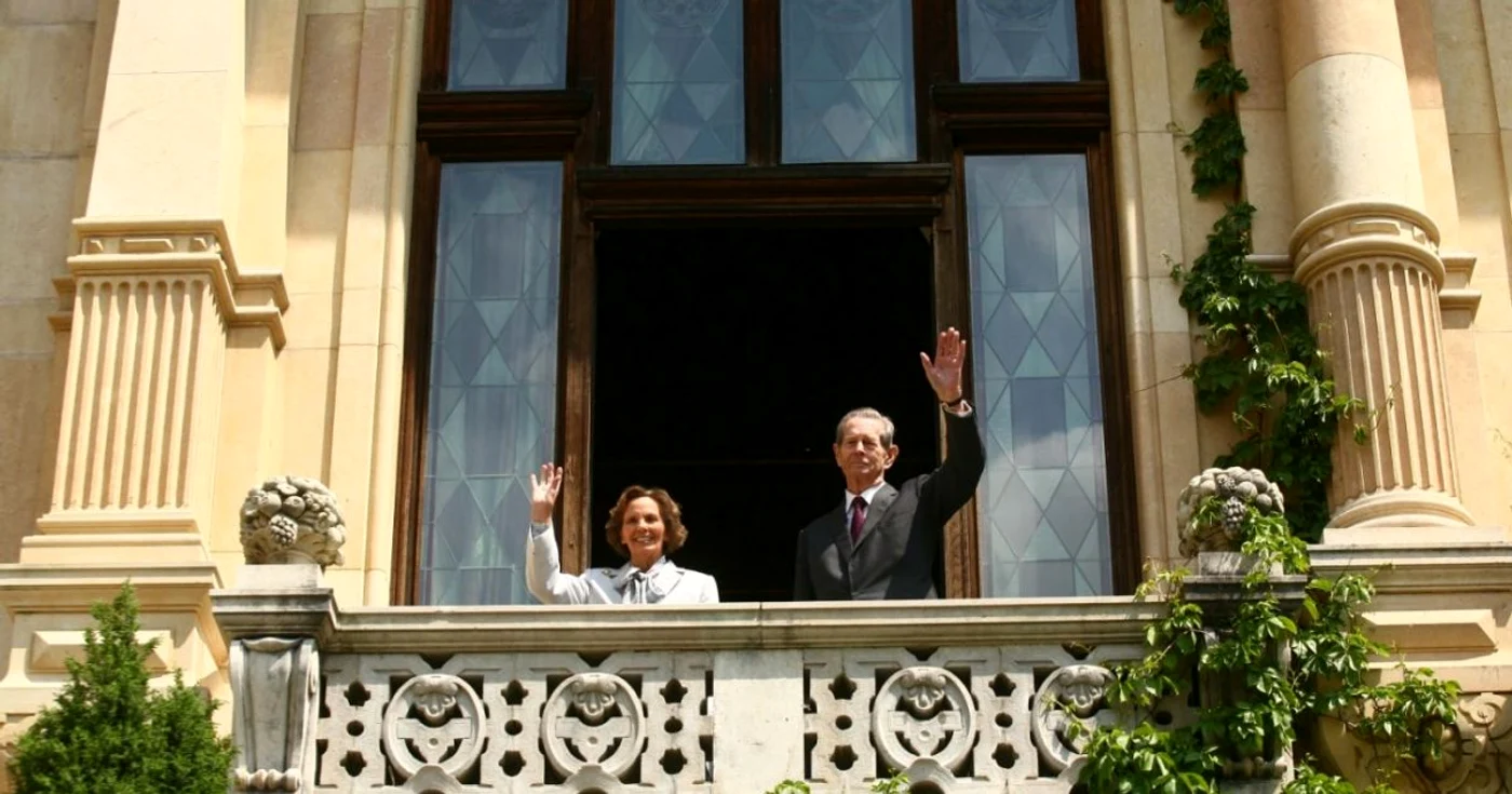 Salut de la balcon FOTO Mediafax / Bogdan Stamantin