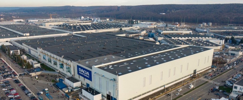 Proprietarul Dacia și chinezii de la Geely înființează o nouă companie cu 19.000 de angajaţi la 22 fabrici