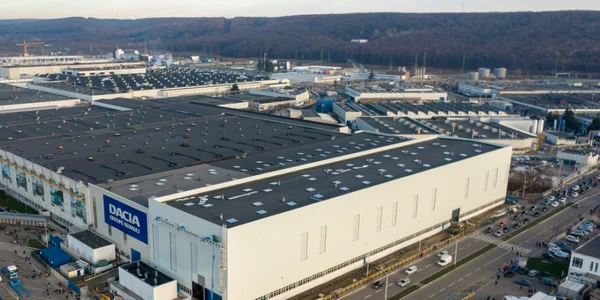 uzina dacia mioveni foto renault romania