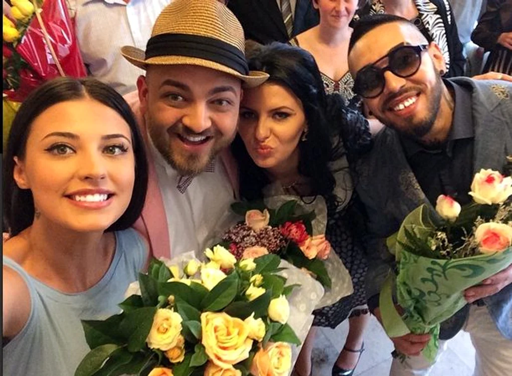 
    Antonia şi Alex Velea, alături de Boier Bibescu şi logodnica lui la Starea Civilăfoto: arhiva personală  