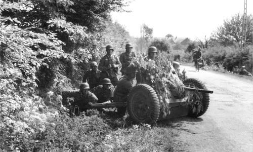 Tun antitanc de calibrul 37 mm din dotarea Wehrmachtului în timpul celui de-al Doilea Război Mondial (© Bundesarchiv Bild 101I-127-0391-21)