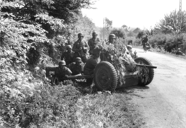 Tun antitanc de calibrul 37 mm din dotarea Wehrmachtului în timpul celui de-al Doilea Război Mondial (© Bundesarchiv Bild 101I-127-0391-21)