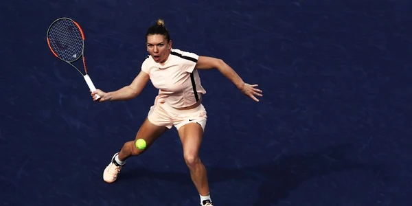 Simona Halep în meciul contra cehoaicei Kristyna Pliskova la turneul Indian Wells în California Statele Unite ale Americii FOTO Guliver / Getty images