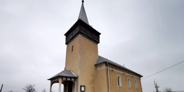 biserica cristur hunedoara foto daniel guta adevarul