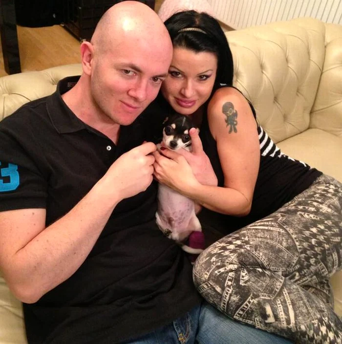 
    Roxana şi Victor vor fi împreună şi acasă şi la muncăFoto: arhiva personală  