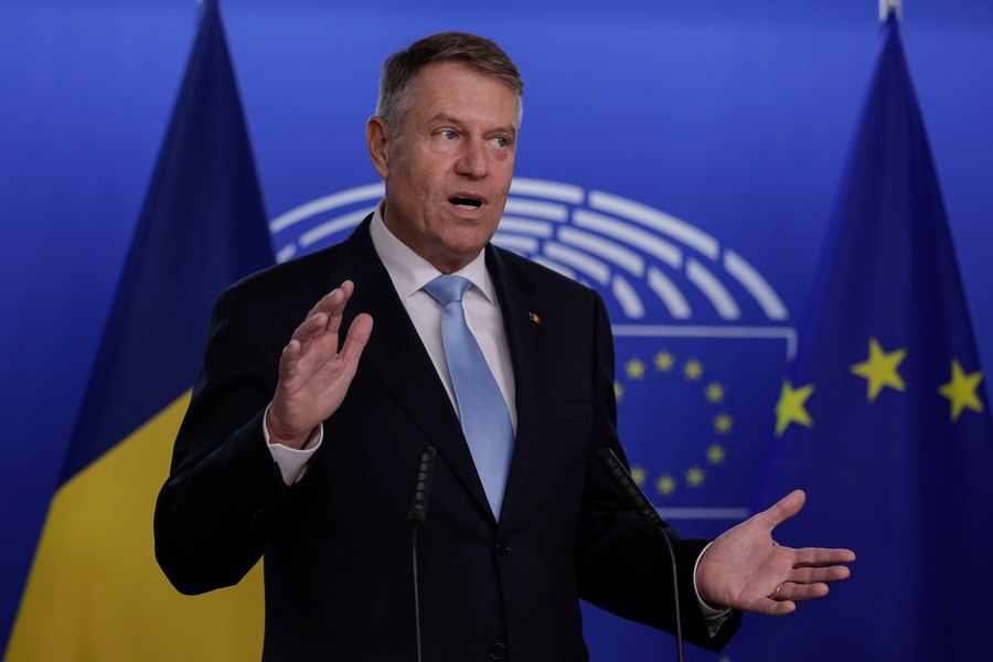 Răspunsul dezarmant al președintelui Iohannis la întrebarea de ce a cheltuit România mai puțini bani decât trebuia pentru apărare