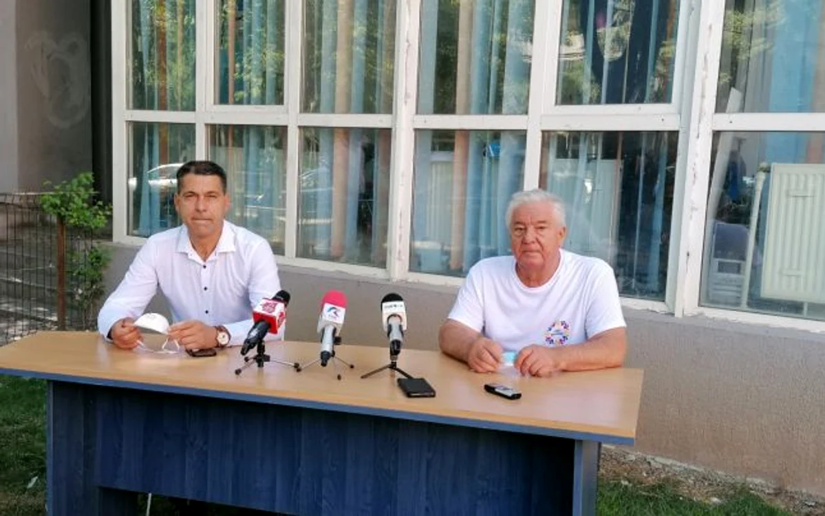 Marius Bălaşa (stânga) a candidat în 2016 din partea PNL FOTO: Alina Mitran