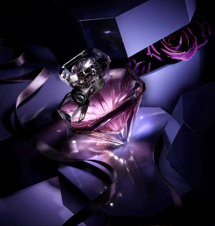 Lancome - La nuit tresor: apă de parfum pentru femei Foto Notino