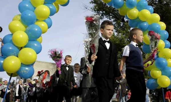 prima zi de scoala ucraina foto afp
