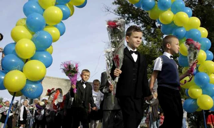 prima zi de scoala ucraina foto afp