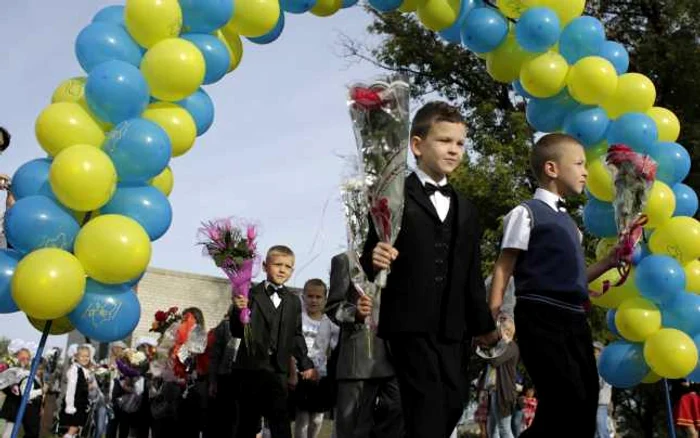 prima zi de scoala ucraina foto afp