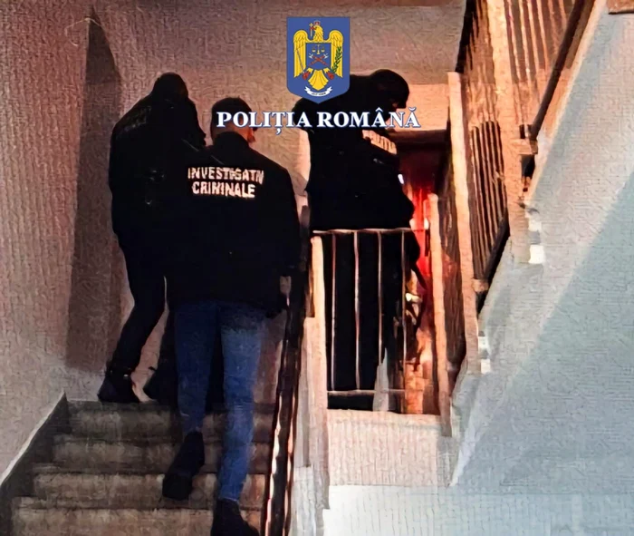 Percheziţii Bucureşti, foto Poliţia Română