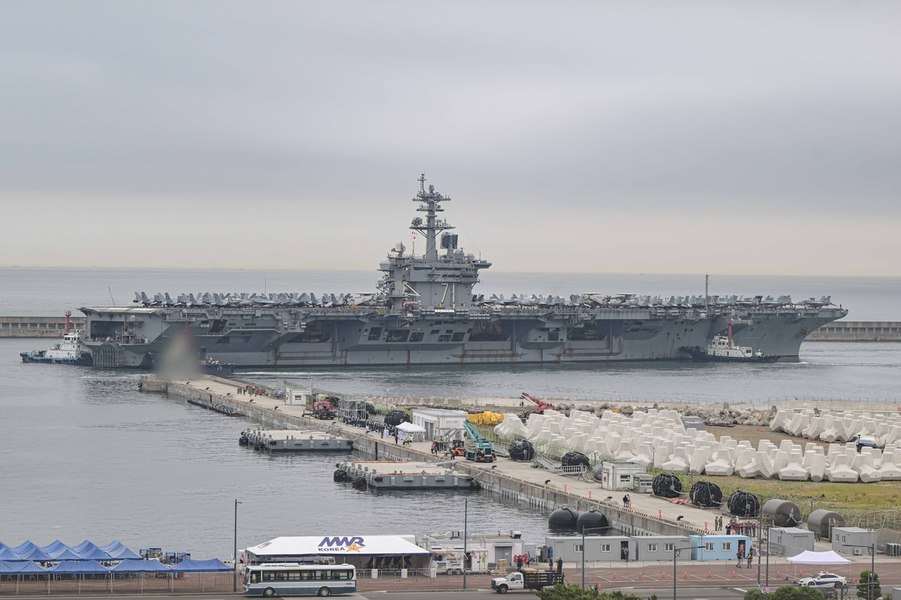 Incendiu uriaș la baza militară americană din Coreea de Sud