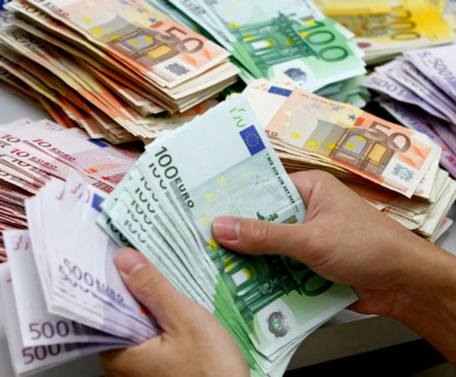 
    Unii sportivi aranjau meciurile pentru a obţine sume mari de bani  