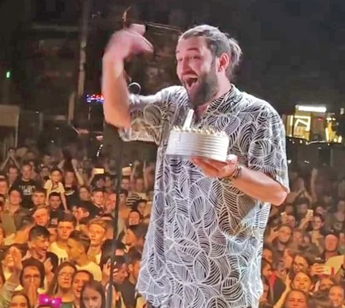 Smiley i-a surprins pe spectatori