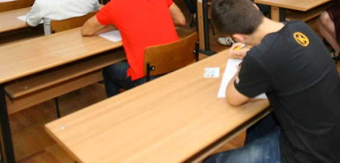 Ministerul Educaţiei organizează o consultare online în legătură cu proiectele de planuri-cadru pentru liceu. FOTO: Arhiva „Adevărul“