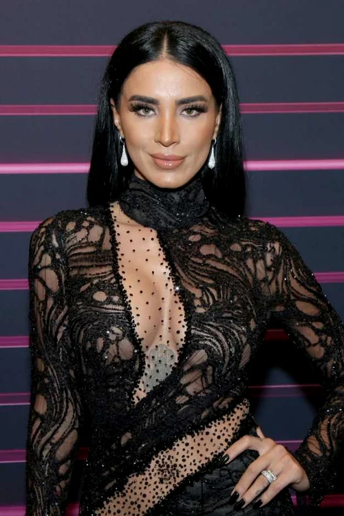 adelina pestritu people's choice awards foto ©E! Entertainment