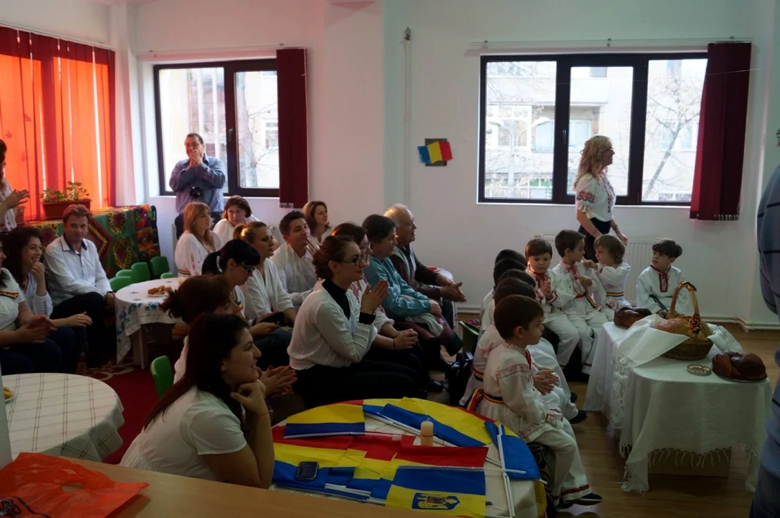 Inspectoratele şcolare vor afişa lista unităţilor de învăţământ particulare acreditate sau autorizate