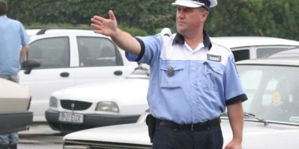 Poliţiştii au dat mai multe amenzi
