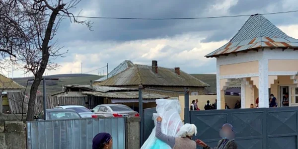 Petrecere musulmană în Babadag întreruptă de poliţişti Sursa Poliţia Tulcea