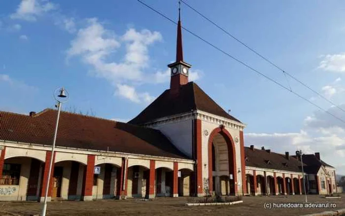 Gara Hunedoarei. FOTO: Daniel Guţă. ADEVĂRUL.