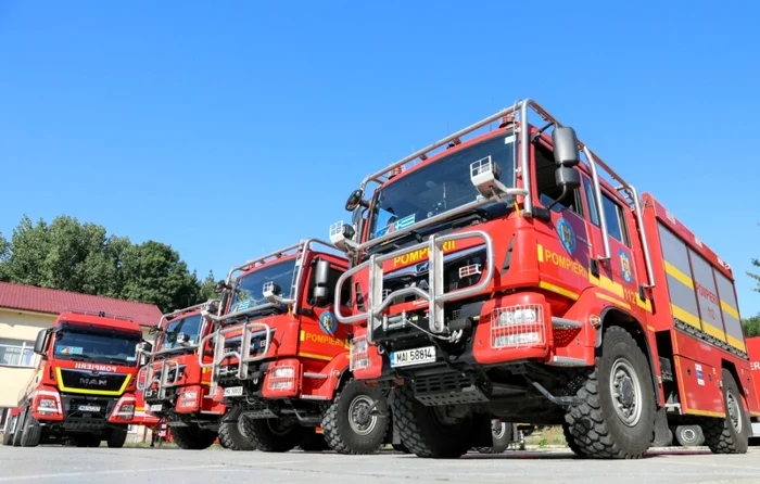 Schimbarea efectivelor se va realiza în data de 16 iulie, urmând ca alţi 28 de pompieri să înlocuiască personalul din Atena Foto: IGSU