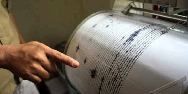Ultimele două seisme au avut loc azi noapte