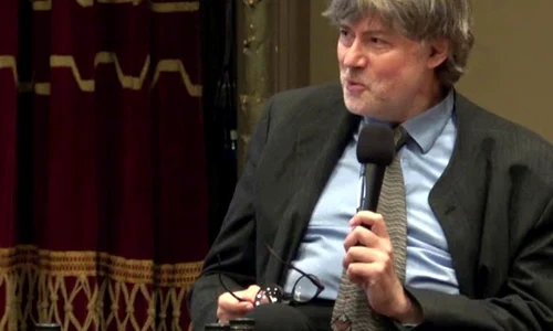 Traducătorul orchestră – interviu cu Andrei VIERU jpeg