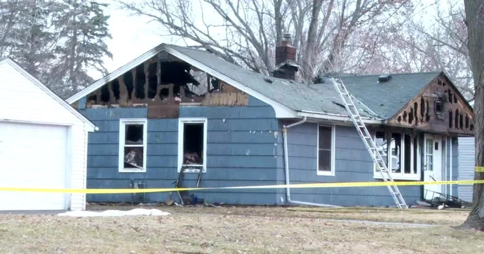 Casa în care se aflau a luat foc FOTO: X