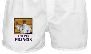 Suvenirurile cu chipul Papei  Francisc sunt vândute  pe site ul CafePress com jpeg