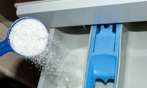 detergent de spalat rufe jpg