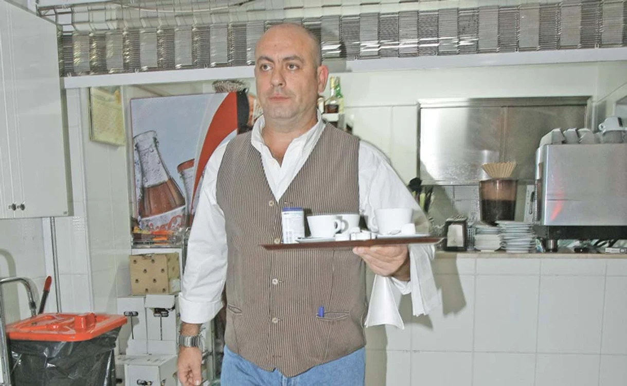 După ce a plecat din serialul „La Bloc”, Emil Mitrache a avut o pizzerie alături de foştii colegi 