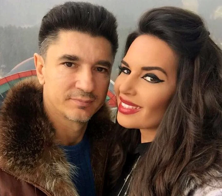 
    Andreea Loulou a vizitat-o la clinică pe prietena ei Mădălina BrânduşescuFoto: arhivă personală  
