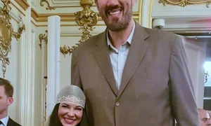 Ana a părut un omuleț pe lângă Ghiță Mureșan, care măsoară 2,31 metri jpeg