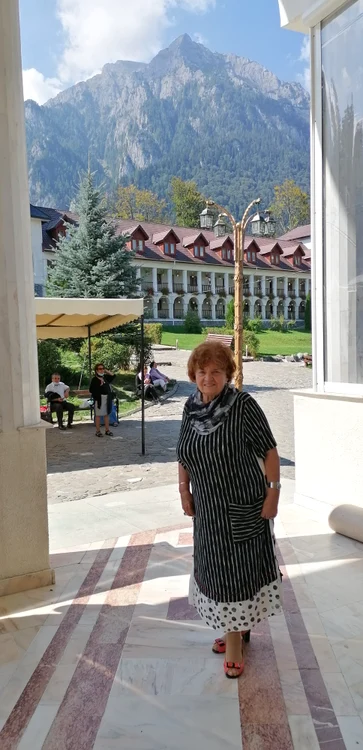 Elena Pădure s-a recules la mănăstirea Caraiman