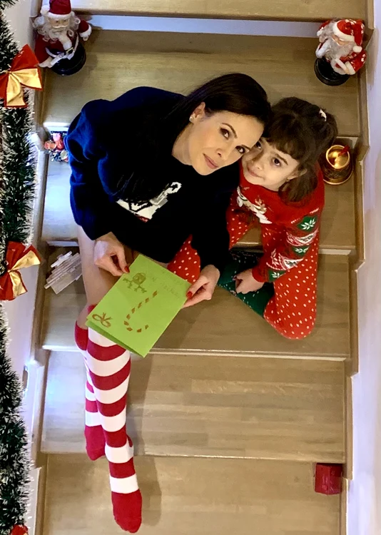 Pentru a simți mai bine magia sărbătorilor, și-au decorat casa ca-n povești