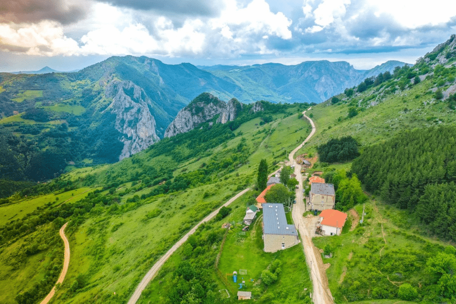Lucrări reluate pe Transalpina de Apuseni. O firma din Alba va primi 114 milioane de lei pentru 43 de kilometri