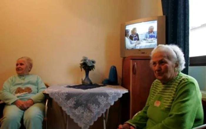 Acolo unde au ajuns bătrânilor le este cald FOTO Adevărul
