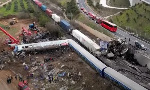 accident tren grecia jpg