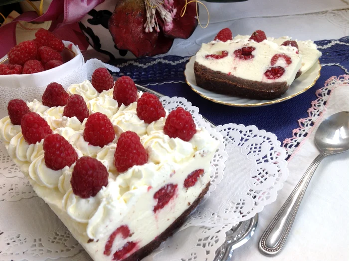 Cheesecake cu zmeură