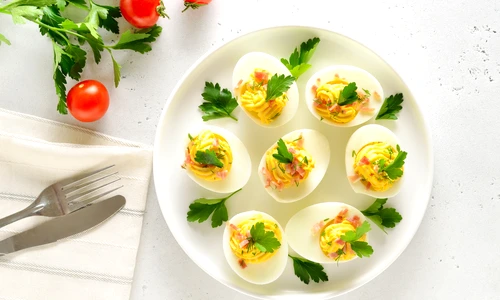 Oua umplute cu bacon  jpg