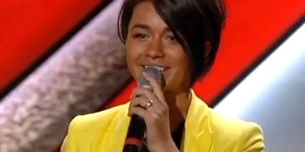 Julia Plaksina a uimit cu vocea sa extraodinară