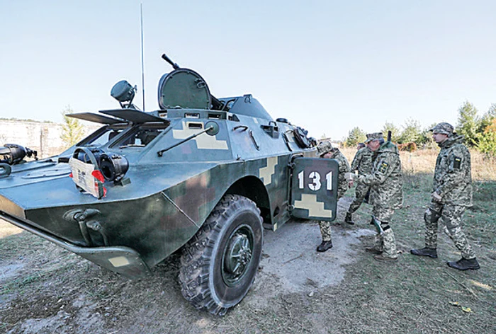 Ucrainenii au chemat la arme populaţia civilă pentru a se apăra de un eventual atac