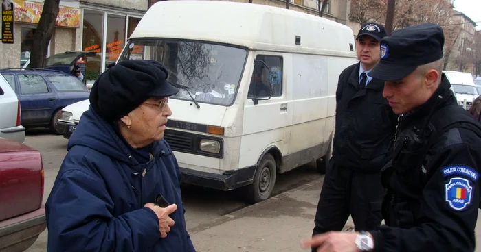 Poliţiştii comunitari se specializează cu colegii lor de la IPJ Arad