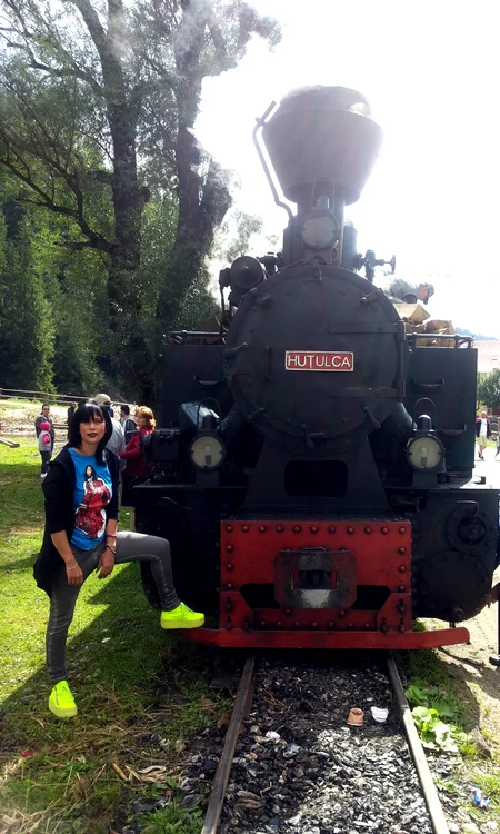 Sophia a ţinut morţiş să se plimbe cu mocăniţa