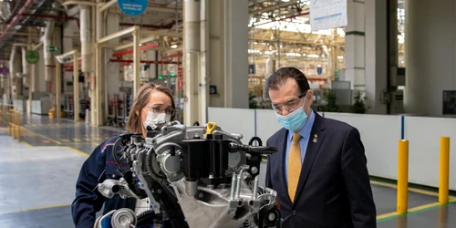 Premierul Ludovic Orban în vizită la Uzina Ford Craiova FOTO Gov.ro