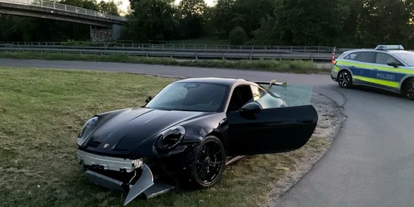 porsche abandonat germania FOTO Facebook / Polizei Südosthessen  