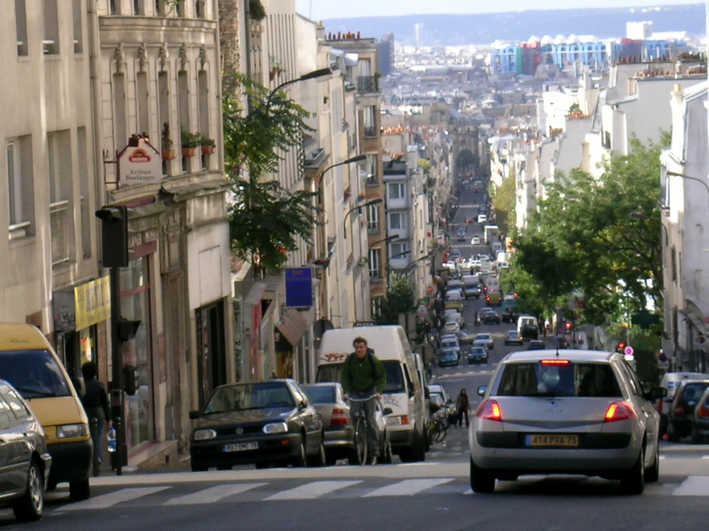 
    Teribilul accident a avut loc pe Bd. Ménilmontant, din Paris  