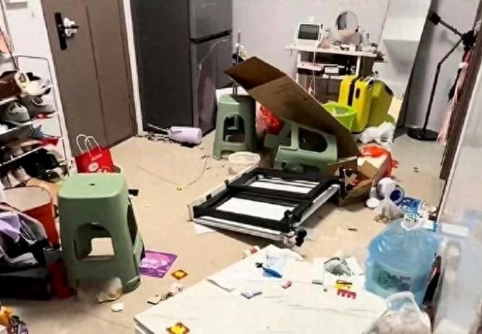 Bărbatul a distrus mai multe obiecte din apartament FOTO: 163.com